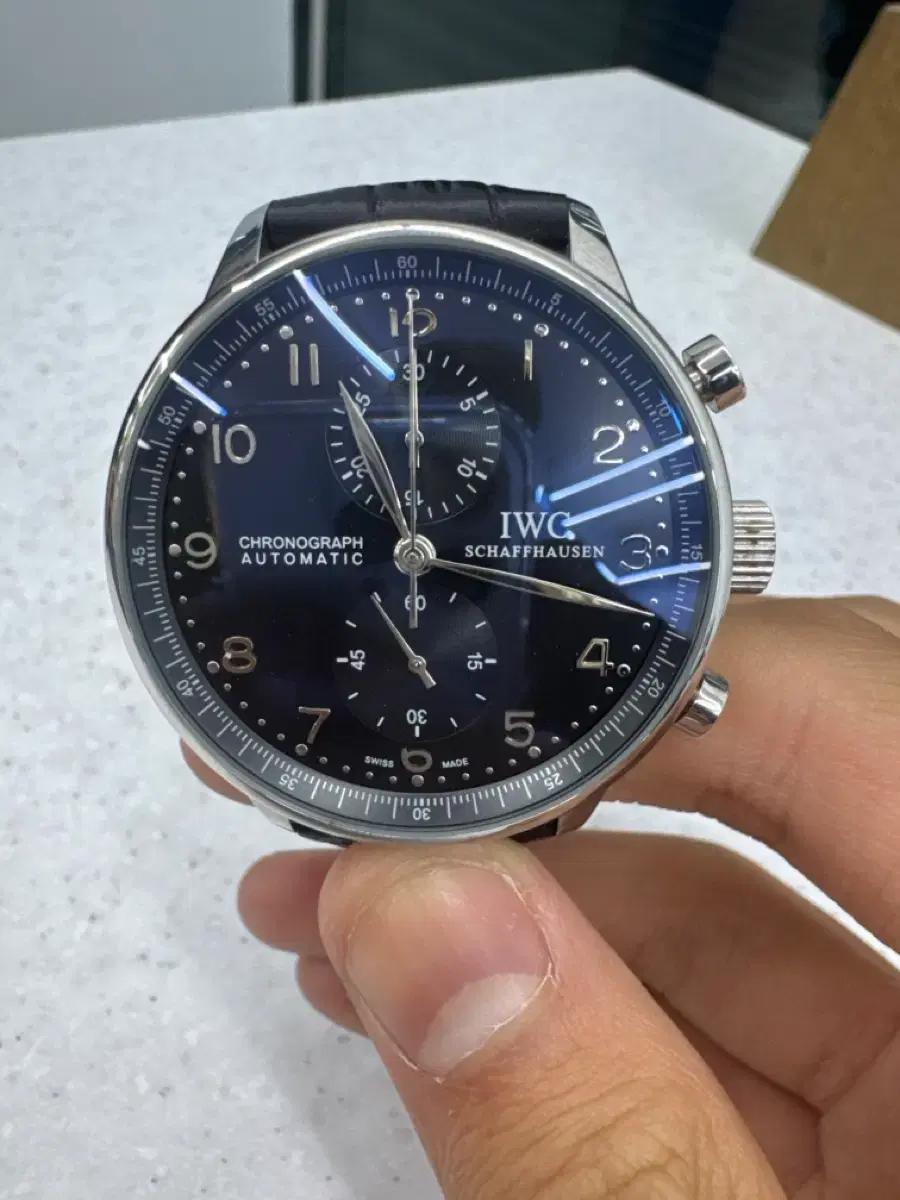 IWC 포루트기저 크로노그래프 네이비 판매합니다