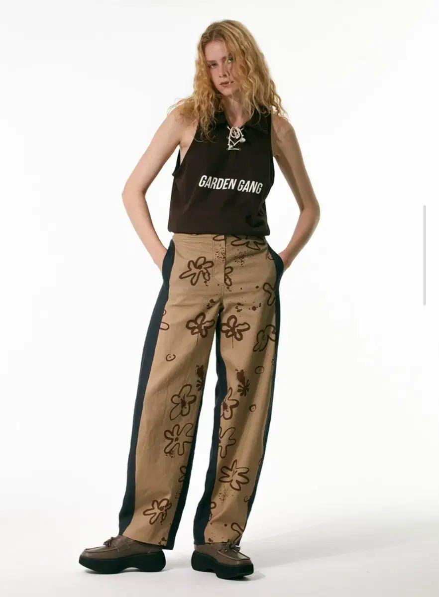오픈와이와이 GARDEN GANG SLEEVELESS TOP, BROWN