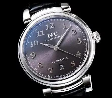 IWC 다빈치 데이트 싸게 드립니다.