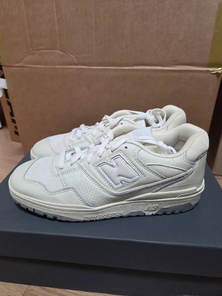 뉴발란스 550 BB550PWD 280사이즈 새상품