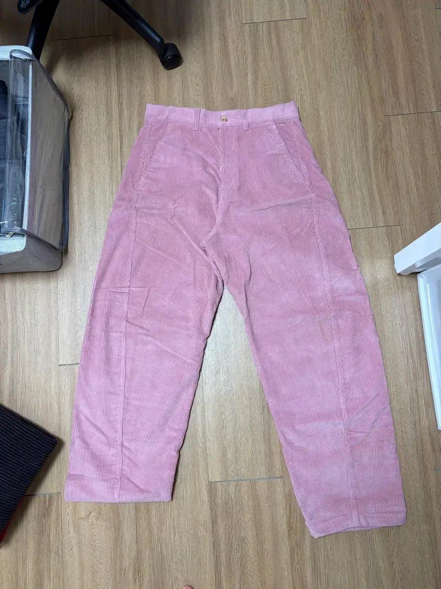 XL) 아조바이아조 Oversized Corduroy Pants PINK