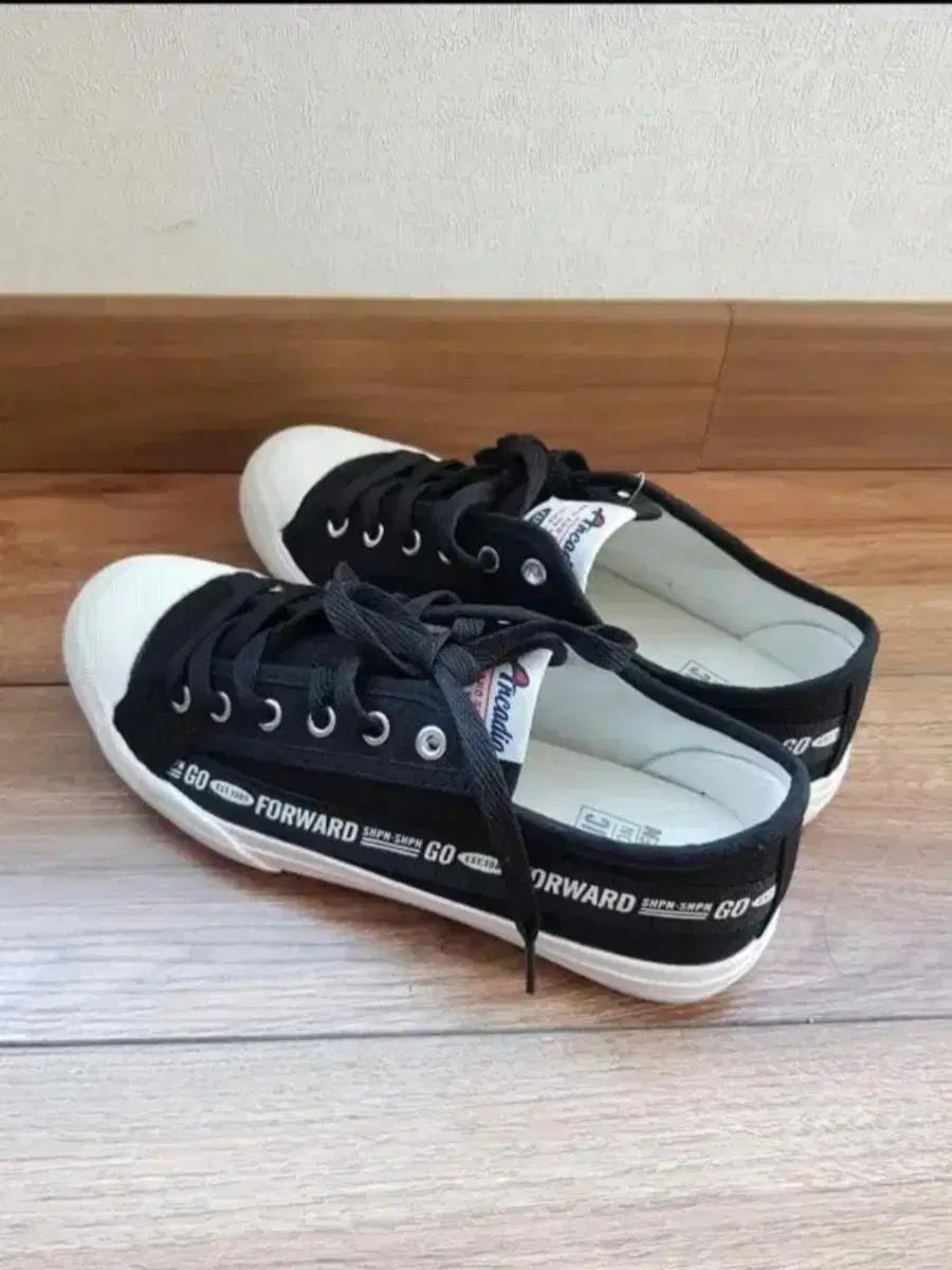 SHOOPEN 캔버스화 (새것)