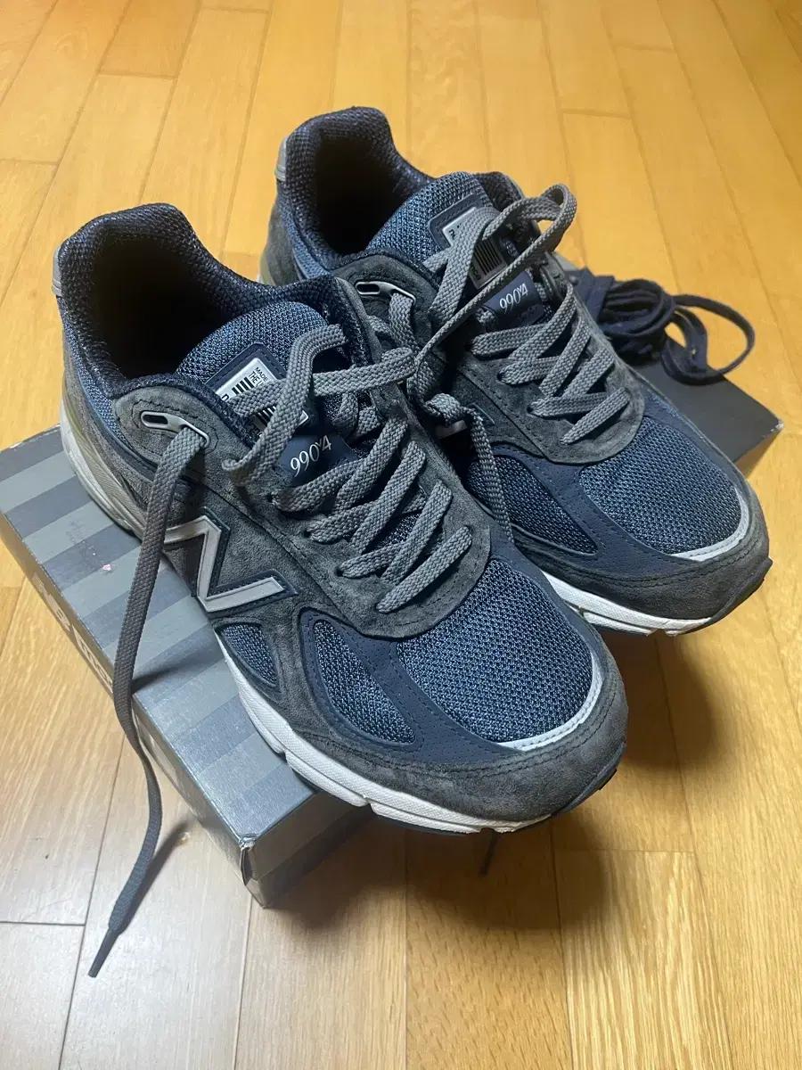 뉴발란스 990v4 네이비 250mm
