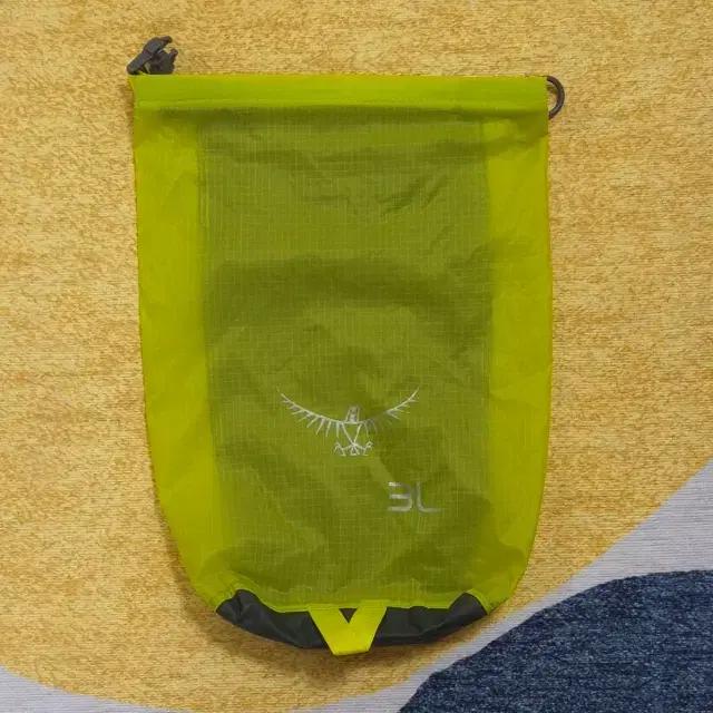 오스프리 울트라라이트 Drysack 3L