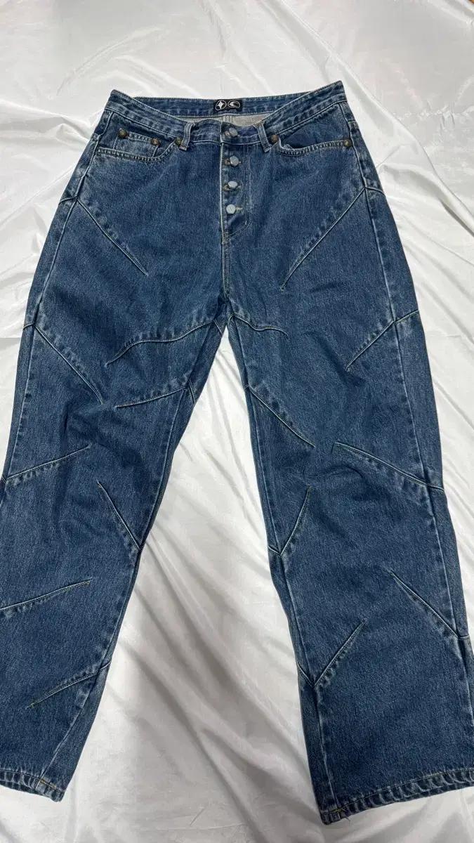 떠그클럽 TC PIN DENIM Pants  /TC 핀 데님팬츠