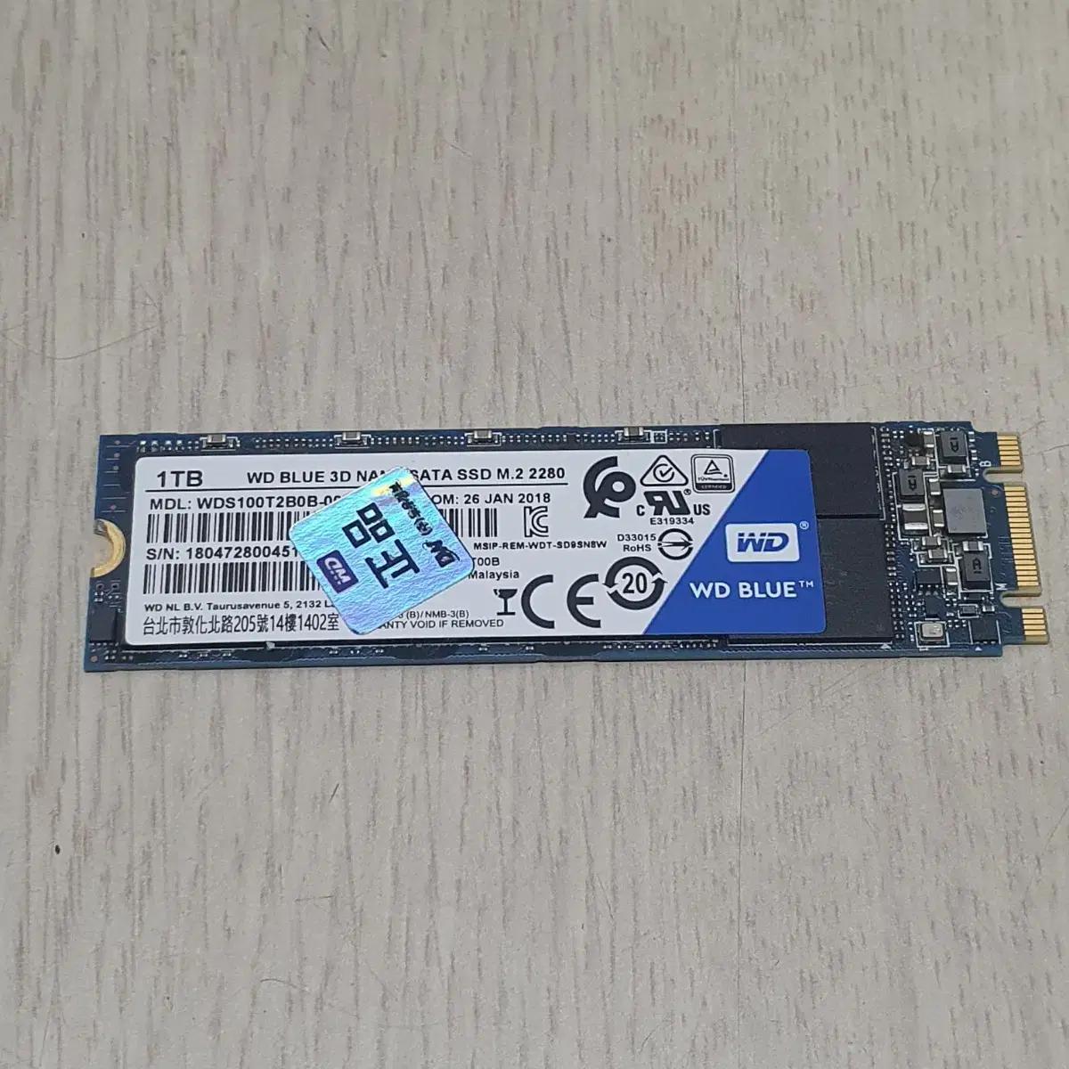 WD Blue 3D NAND SATA SSD M.2 2280 (WDS10