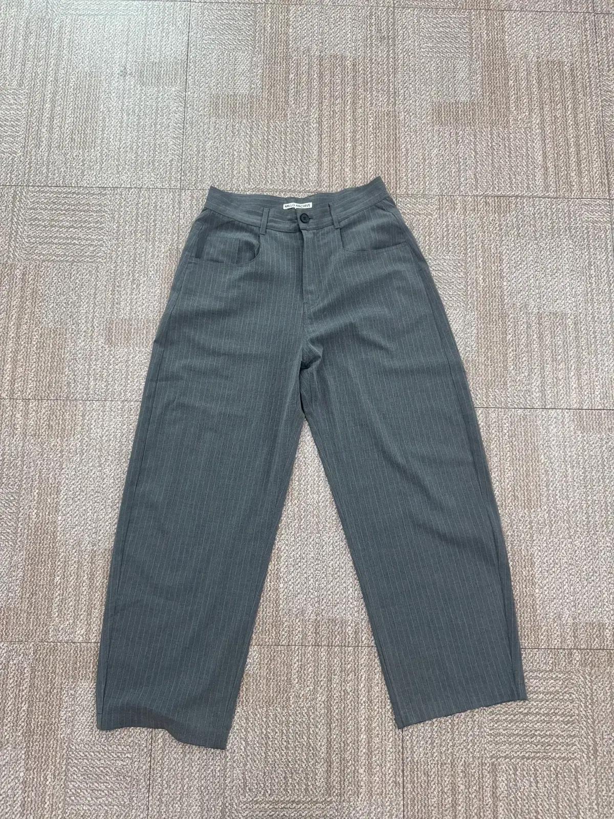 밀로 아카이브 Reflect Stripe Pants gray