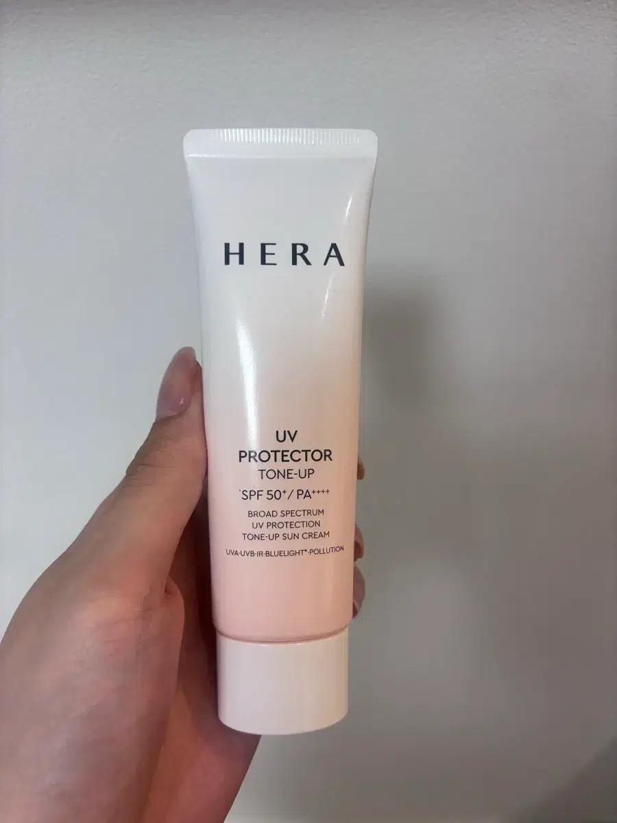 헤라 UV 프로텍터 톤업 선크림