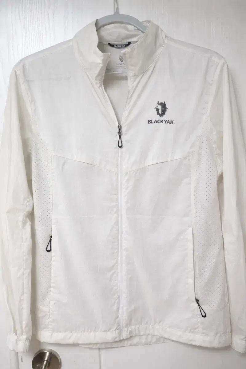 블랙야크 라이트피크 자켓 100size 23년식 오프화이트 초경량