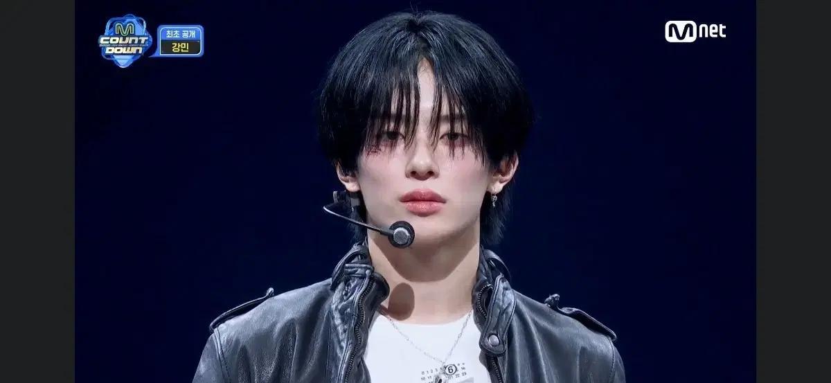 레드, 강민 freefalling 초도한정포스터 구해요