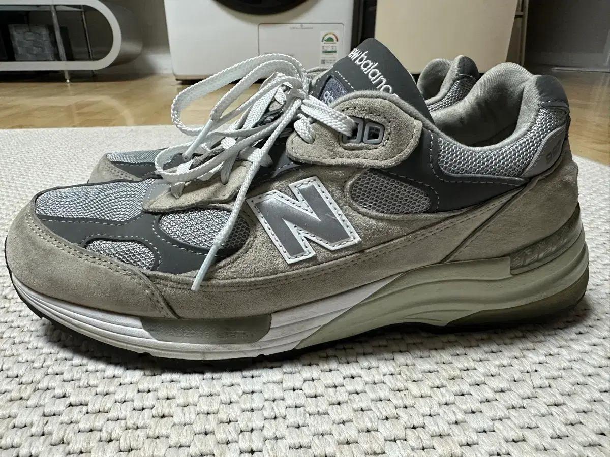 뉴발란스 Made in USA 992 그레이 270사이즈 팝니다