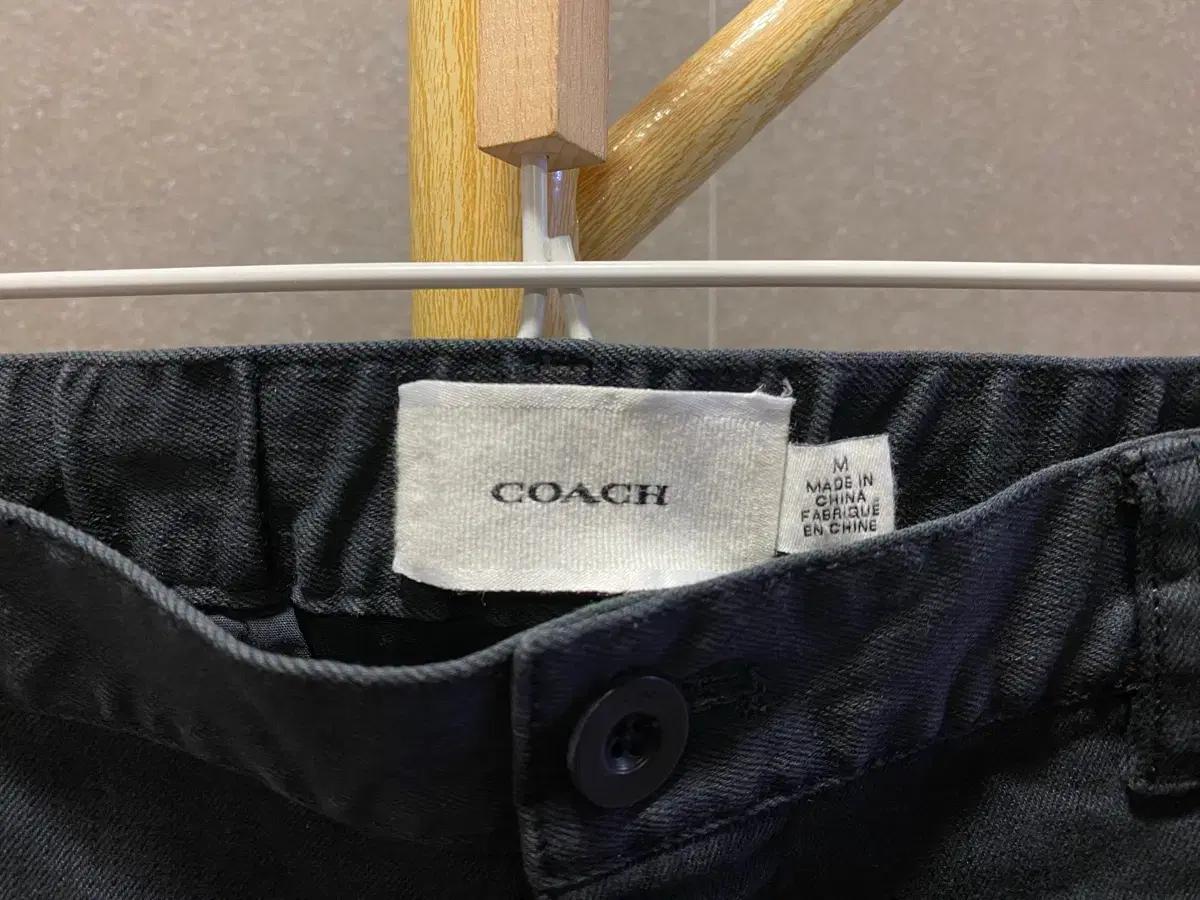 (M) COACH 코치 뒷밴딩 블랙진 면바지