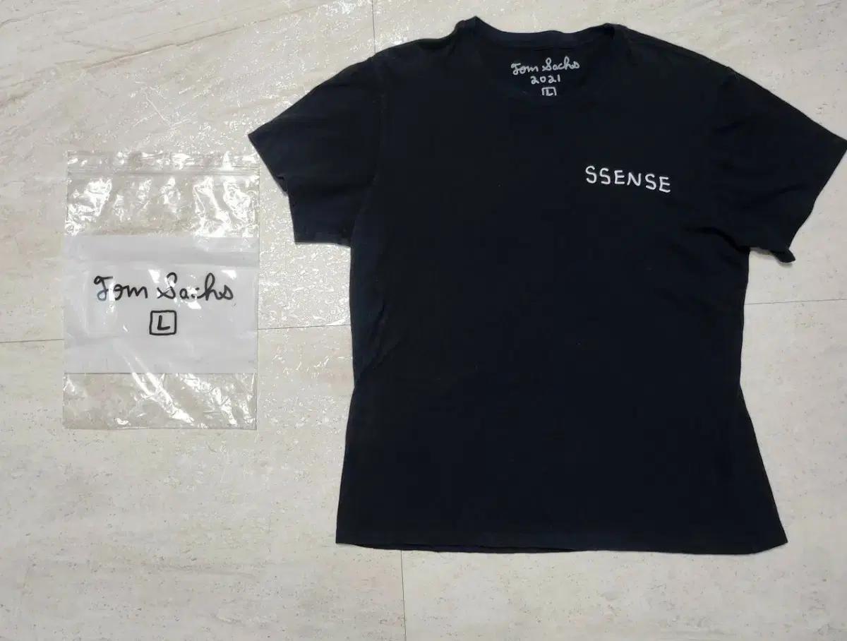 (L) 톰삭스 ssense 반팔티 블랙 판매합니다