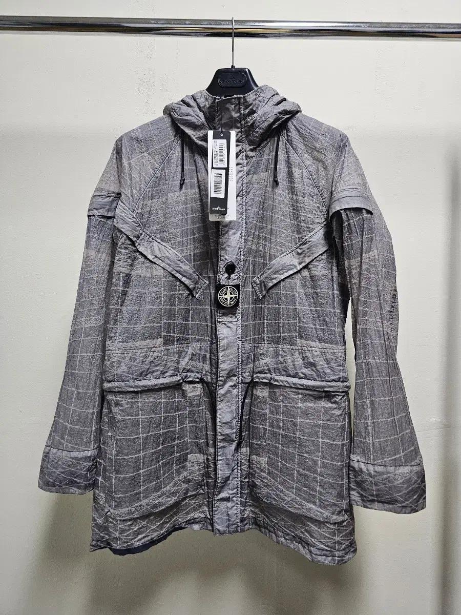 스톤아일랜드 REFLECTIVE GRID ON LAMY-TC 자켓