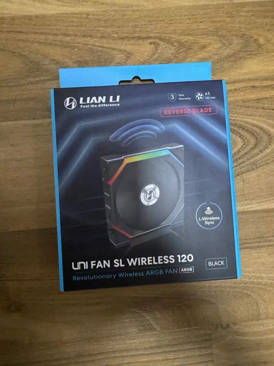 리안리 UNI FAN Sl Wireless 120 블랙 리버스