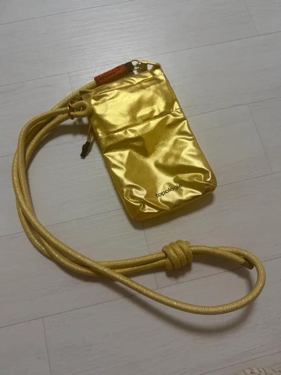 토폴로지 폰 사코슈백 Phone Sacoche