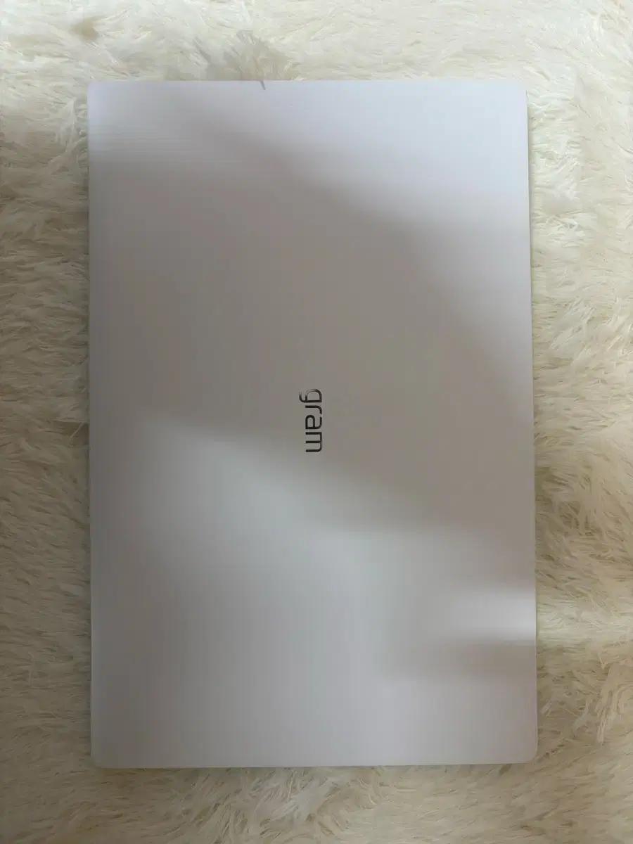 LG gram 14ZB995-GP50ML