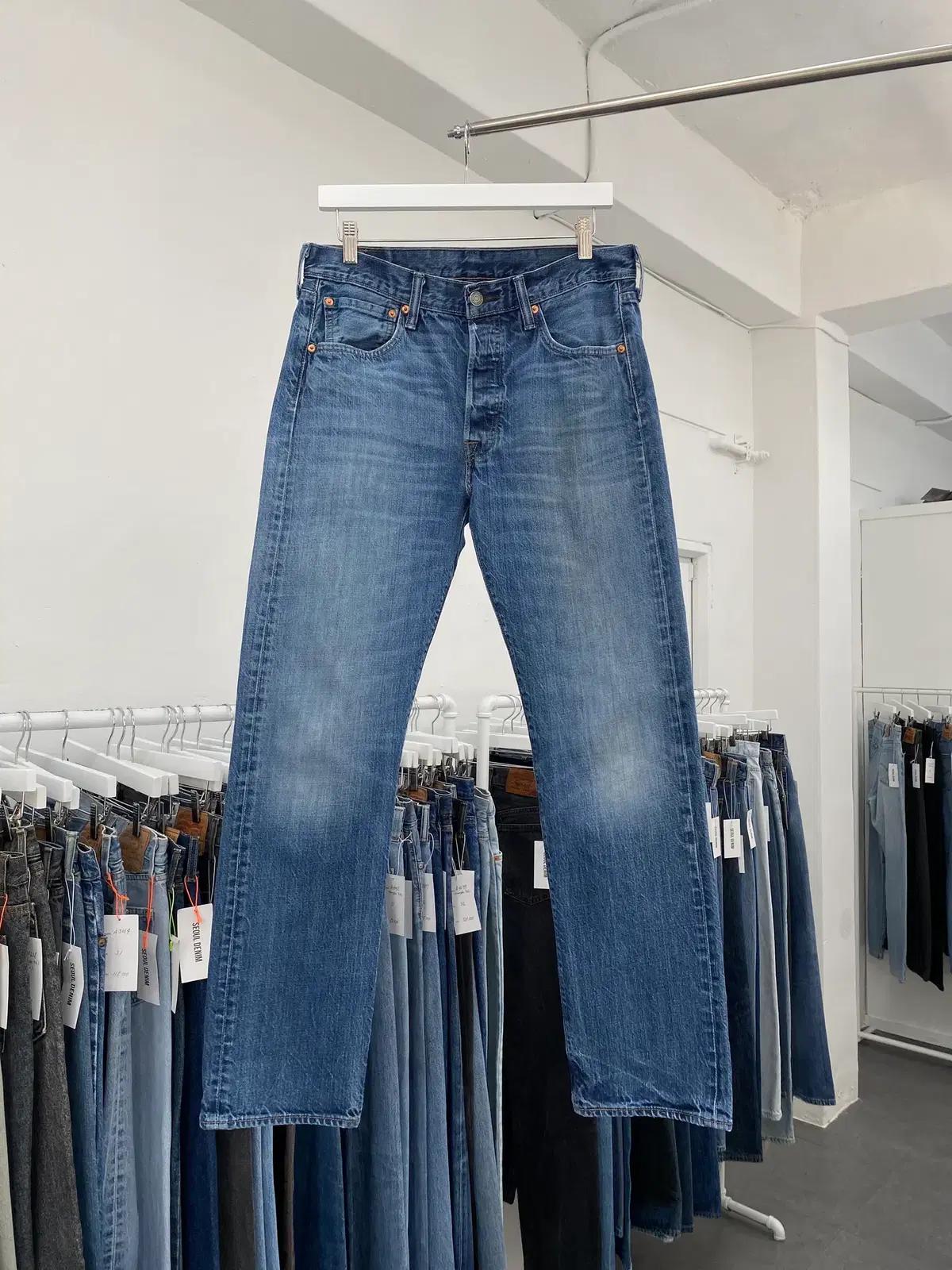 Levis501 Straight Fit 00s 30사이즈 a4690