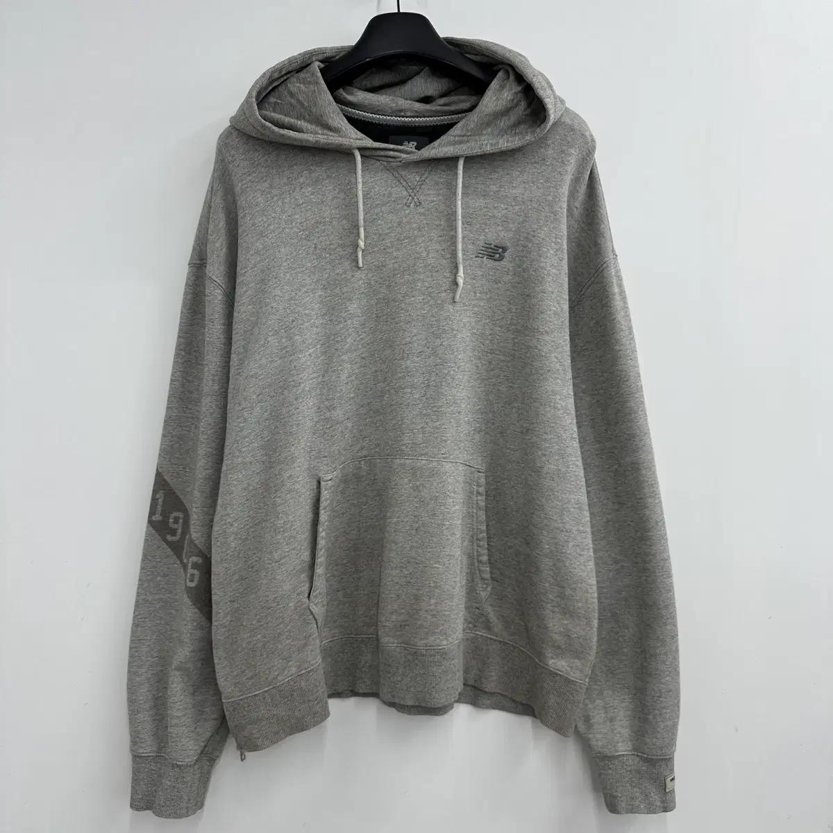 110 뉴발란스 남자 루즈핏 후드티