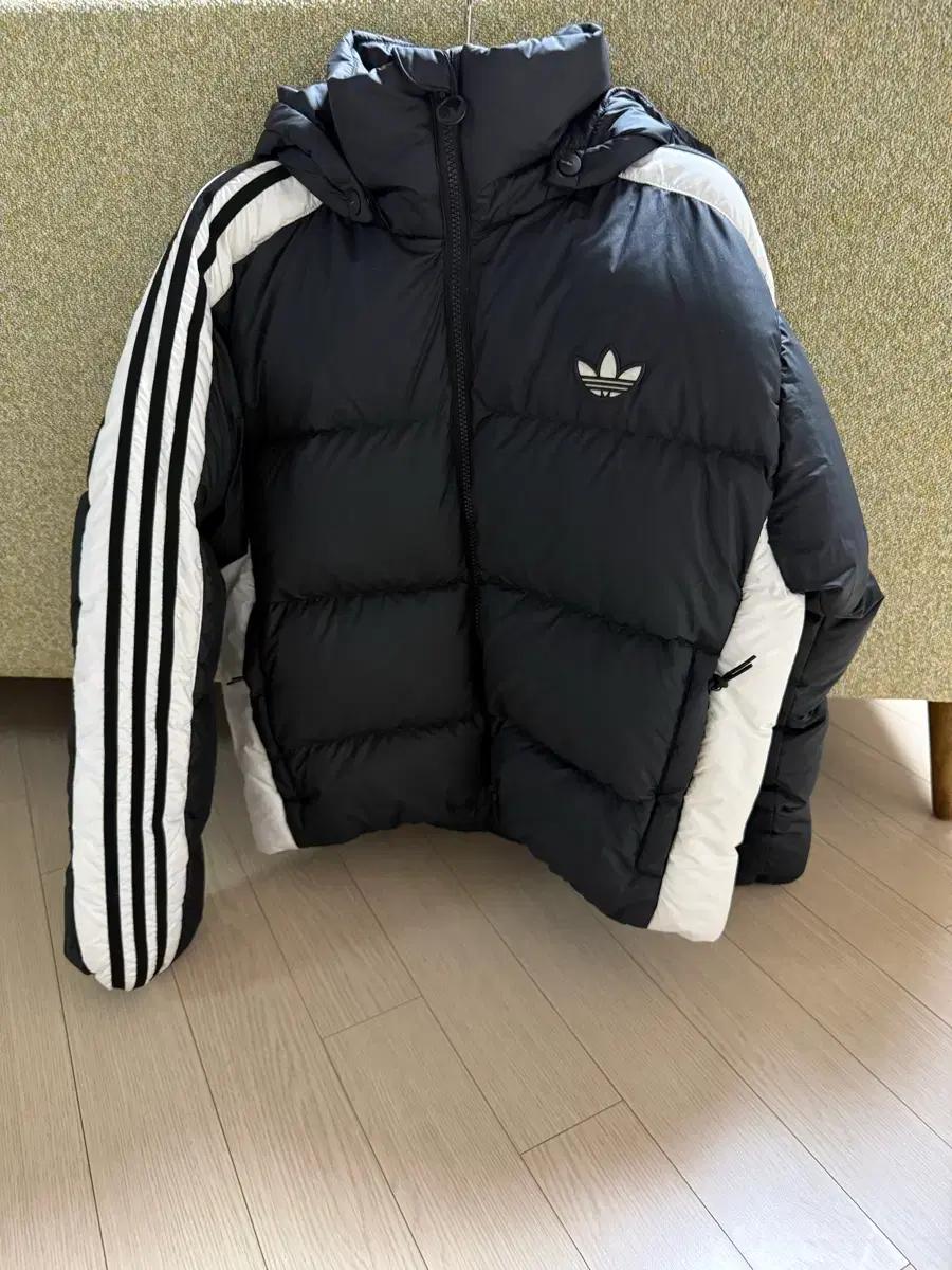 아디다스 푸퍼 패딩