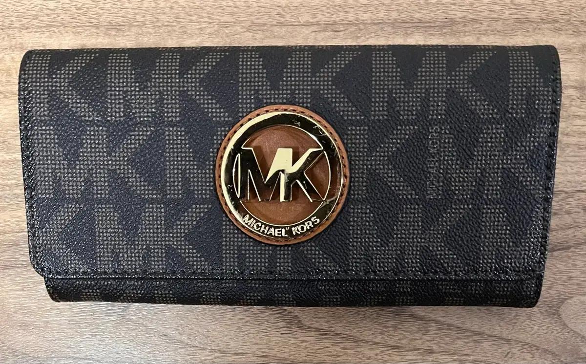 마이클코어스 MK 로고 장지갑