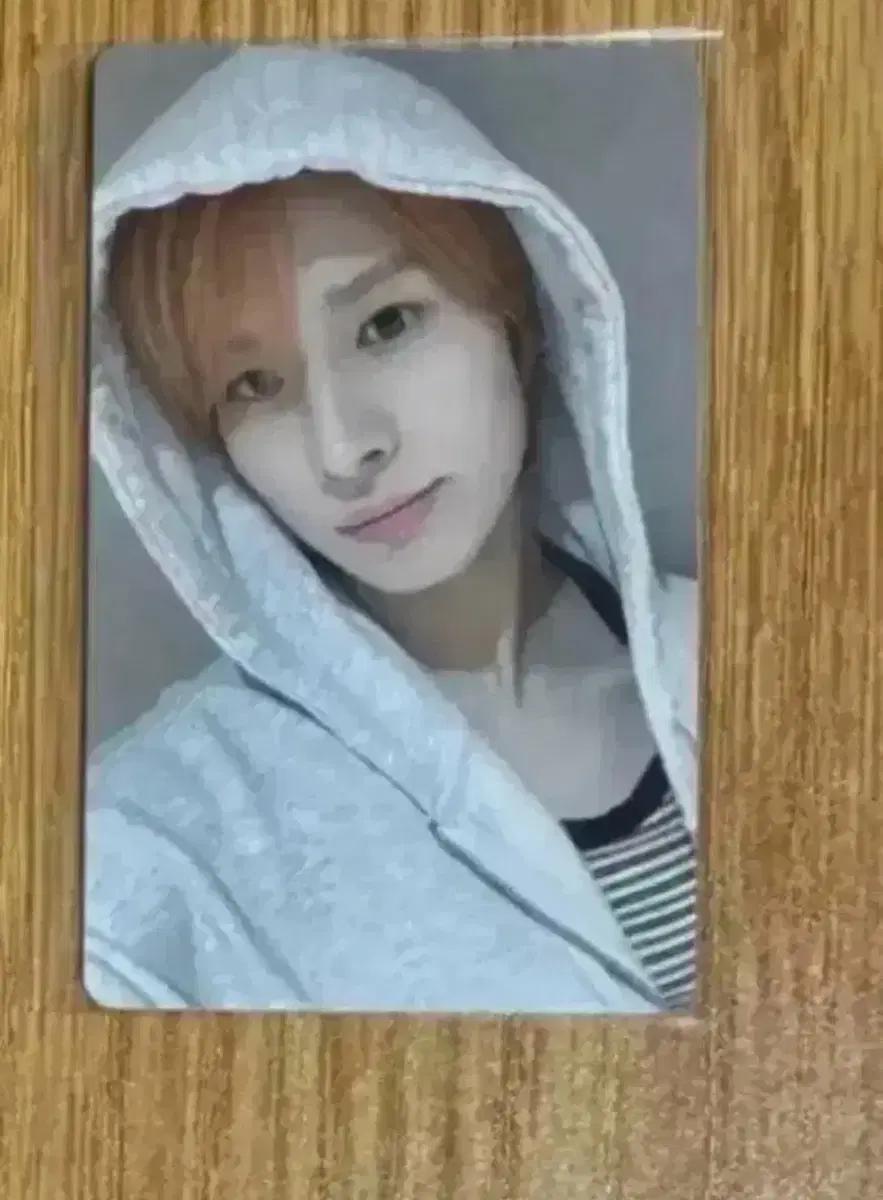투어스 경민 위버스샵 컴백 라이브 후드 위버스반 버전 럭드 특전 포카