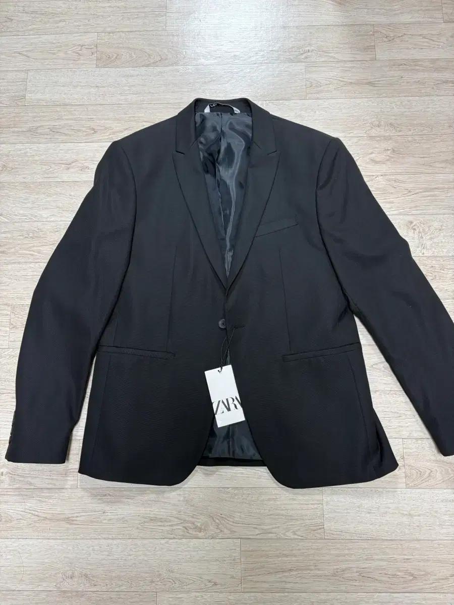 [새제품] zara man 자라 블랙 남성블레이저 유럽54 사이즈 새상품
