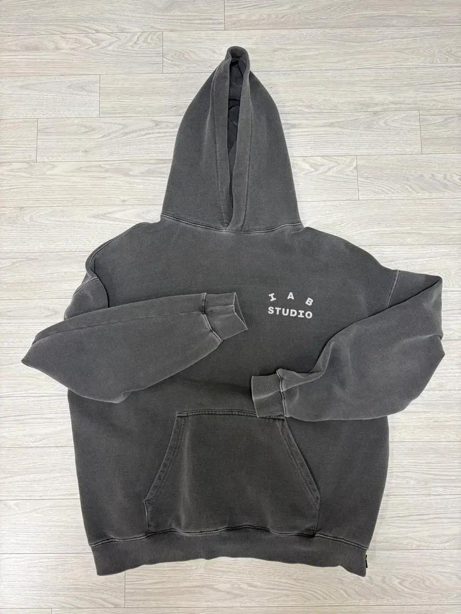 아이앱 스튜디오 피그먼트 후드 블랙 XL