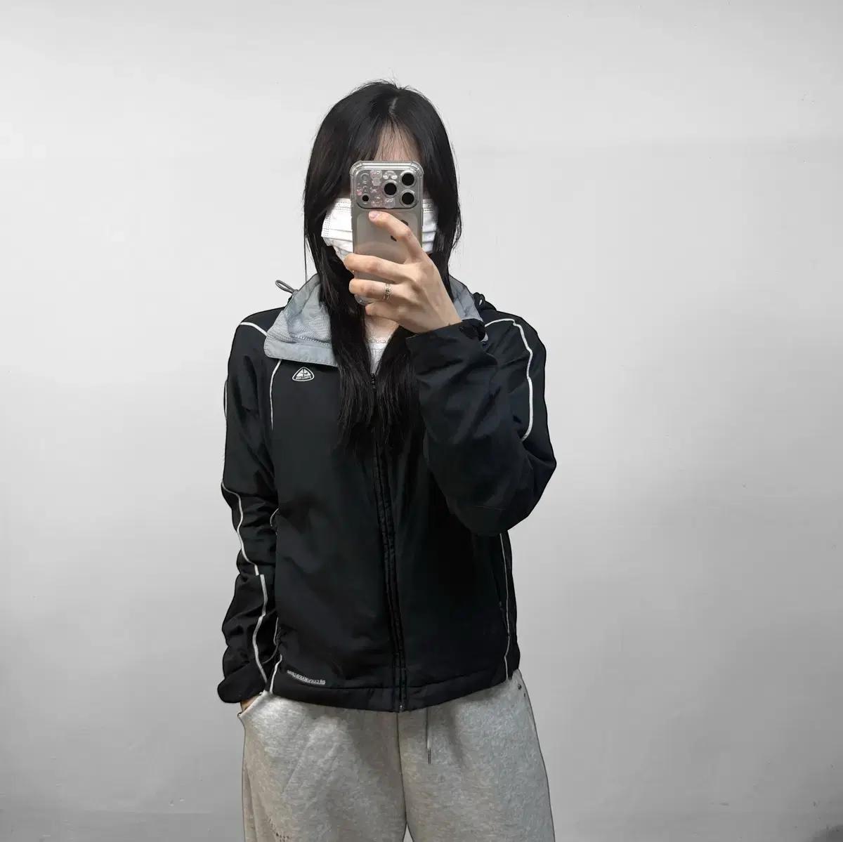 나이키 acg 고프코어 바람막이 자켓 블랙