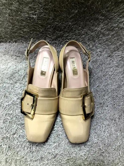 미소페 샌들