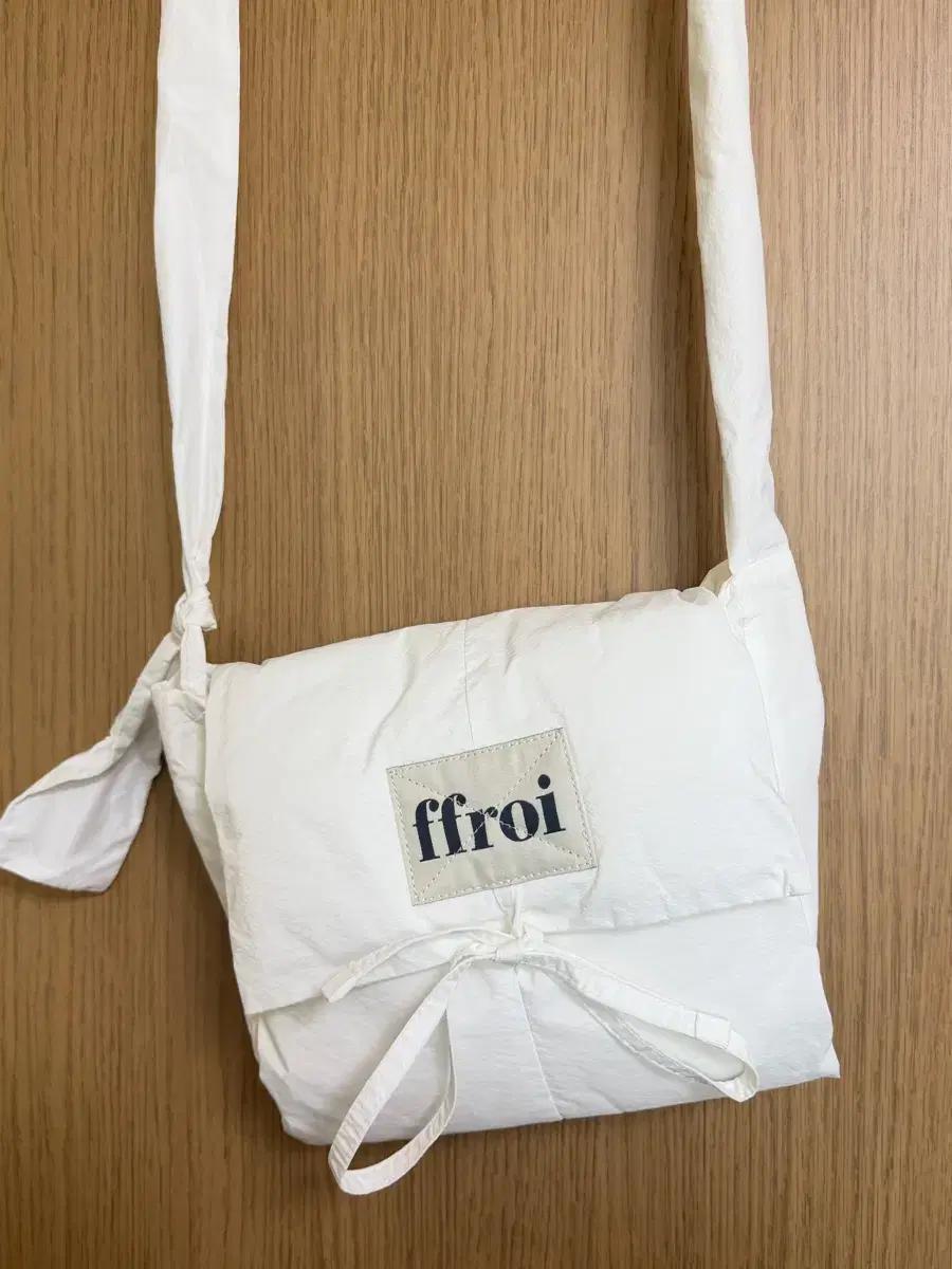 ffroi 가방 화이트
