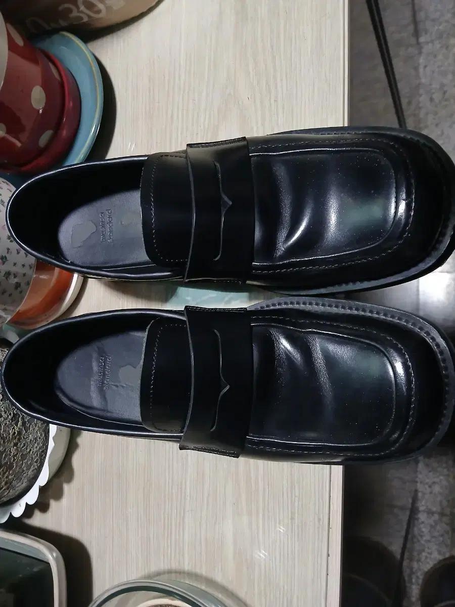 무신사 스탠다드 와이드 스퀘어 페니로퍼 265