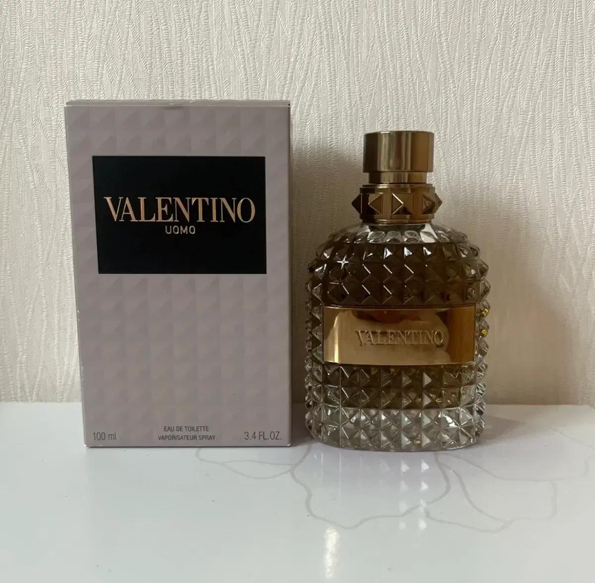 발렌티노 우모 오 드 뚜왈렛 100ml 새제품