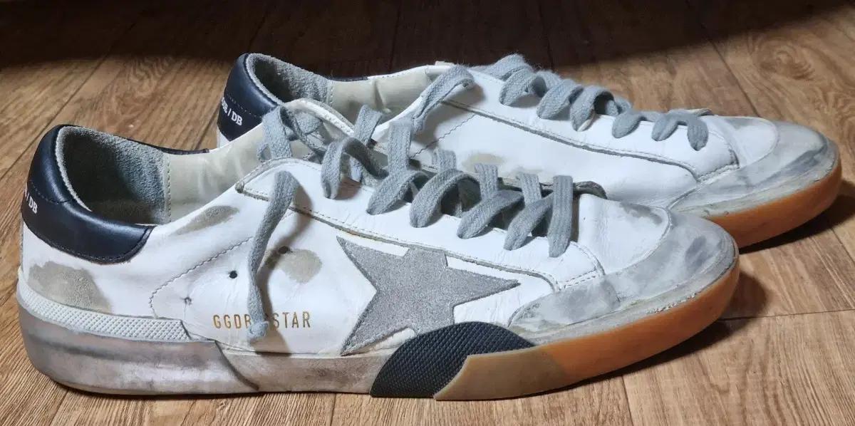 골든구스 슈퍼스타 스니커즈 260 GOLDEN GOOSE EU40