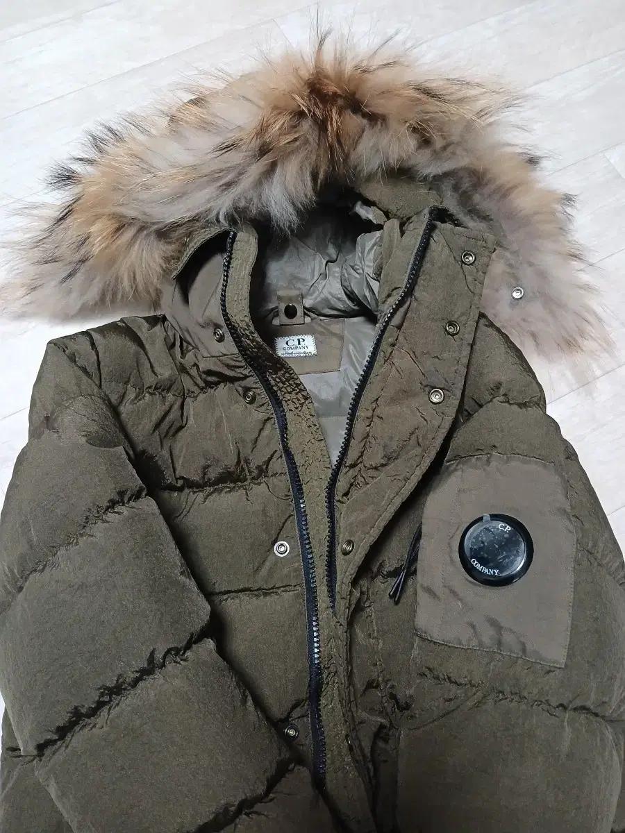 C.P.company  카키 다운 패딩(~9세/130cm)