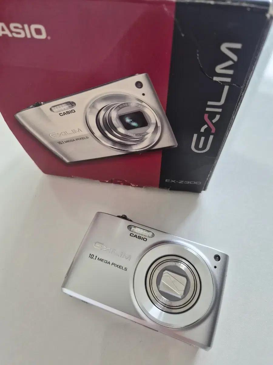 풀박스) 카시오 엑슬림 z300 디카 판매합니다.