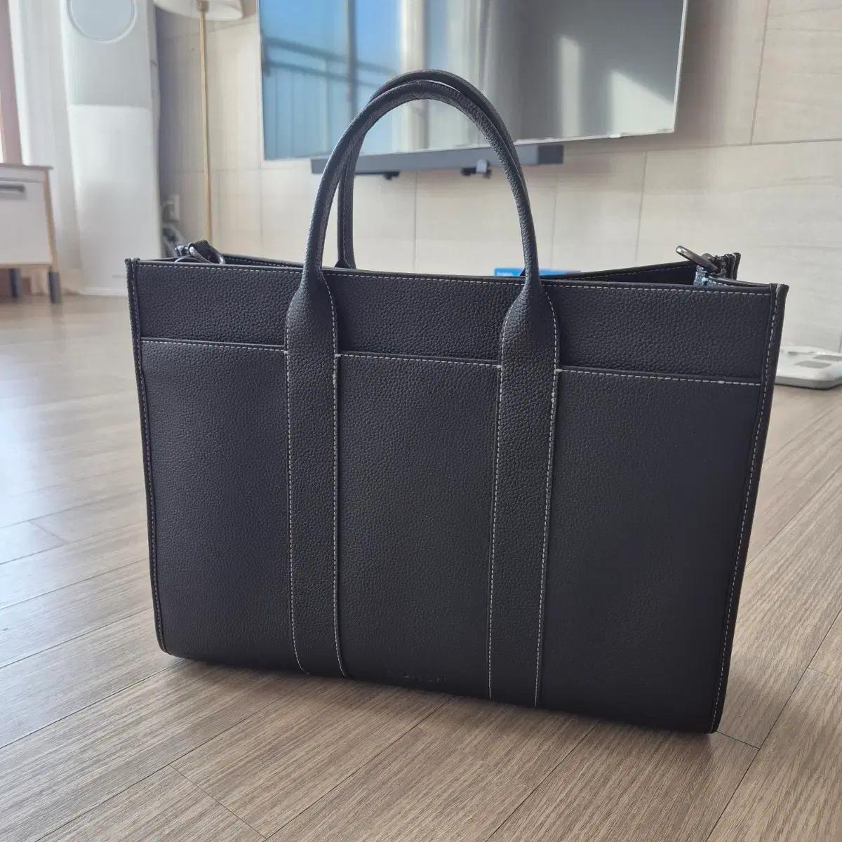 코치 브리프 케이스 신품 컨디션 아웃라인즈 톰브라운