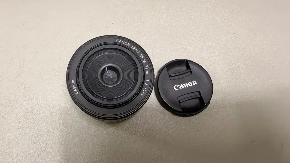 캐논 EF-M 22mm F2 STM 단렌즈