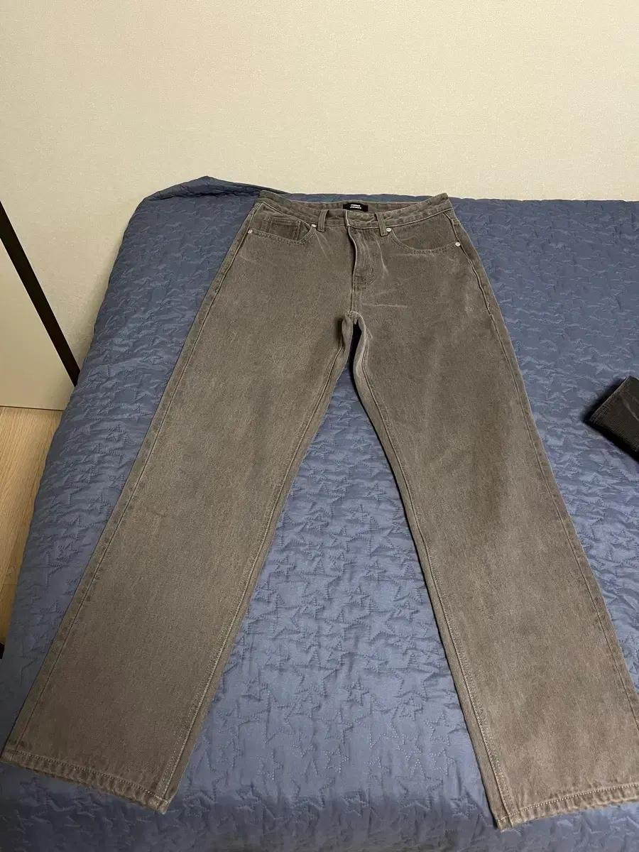 무탠다드 레귤러 핏 데님 팬츠 그레이 31