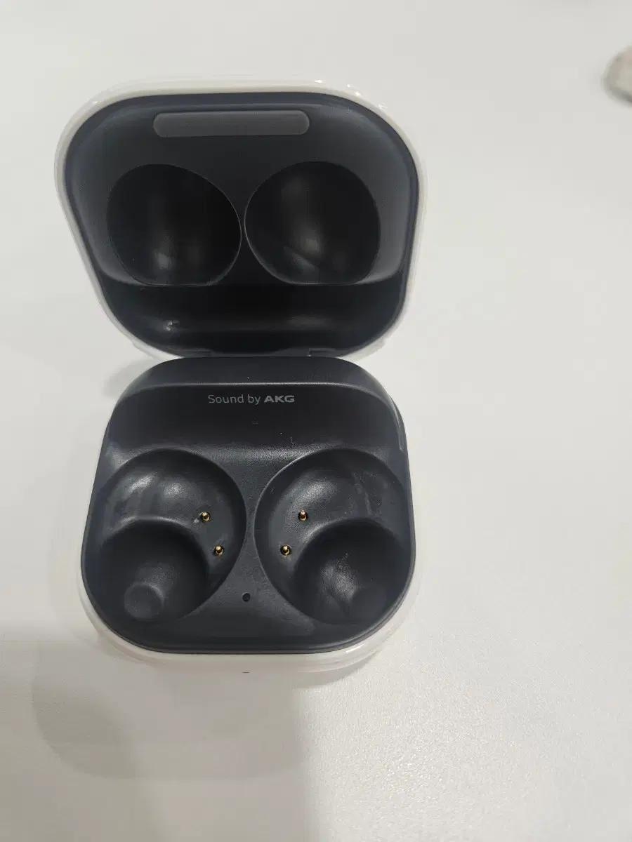 갤럭시 버즈 충전 케이스 AKG & 왼쪽 유닛