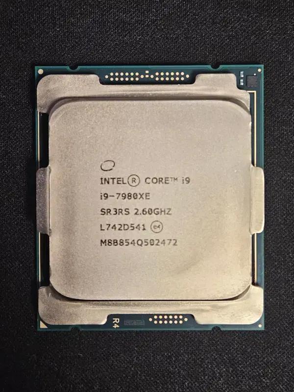 인텔 코어 i9-7980XE, ASUS PRIME X299-A