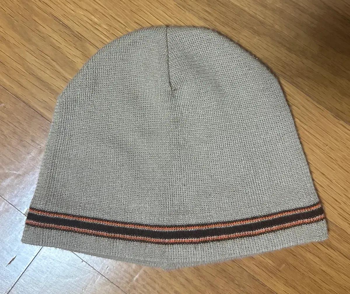 00s 올드 슈프림 비니