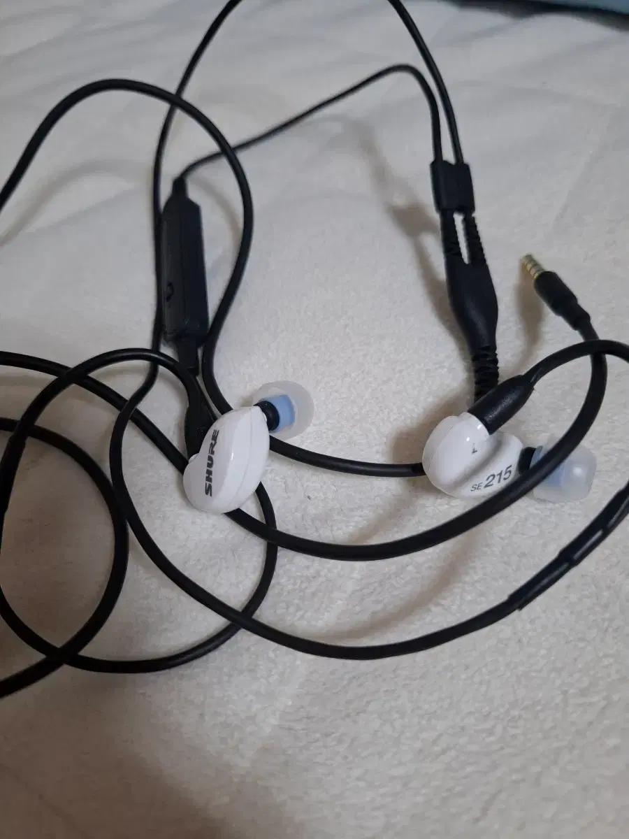 슈어 SE215 화이트
