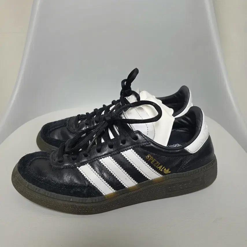 [ADIDAS] 여성 SPEZIAL 225mm