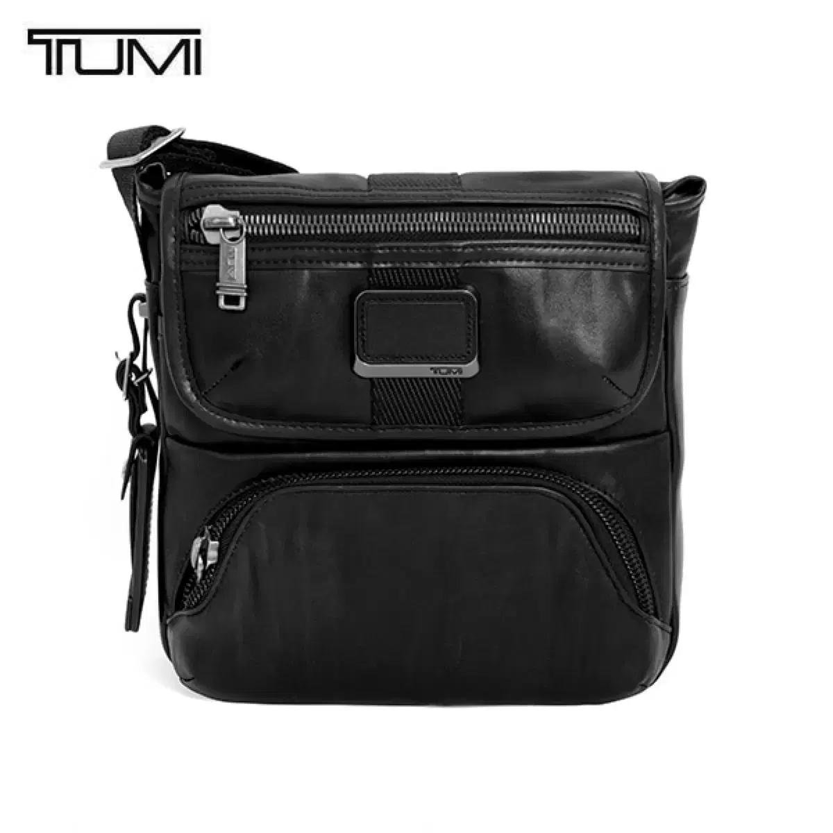 투미(tumi) 알파 브라보 바톤 크로스백(올가죽)