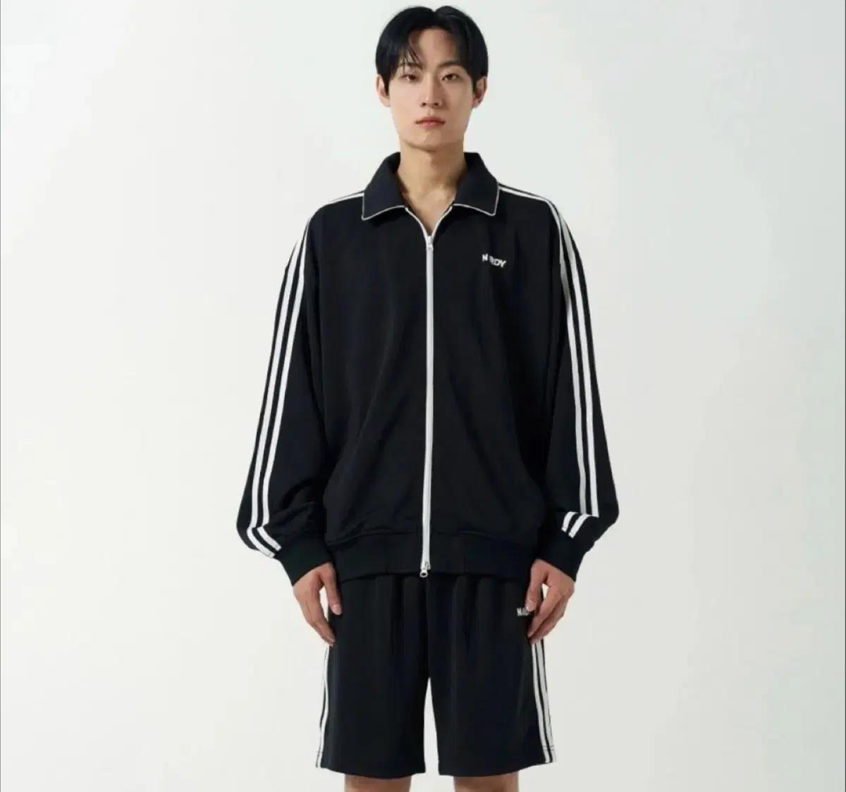 널디 트레이닝 쇼츠 바지 M사이즈