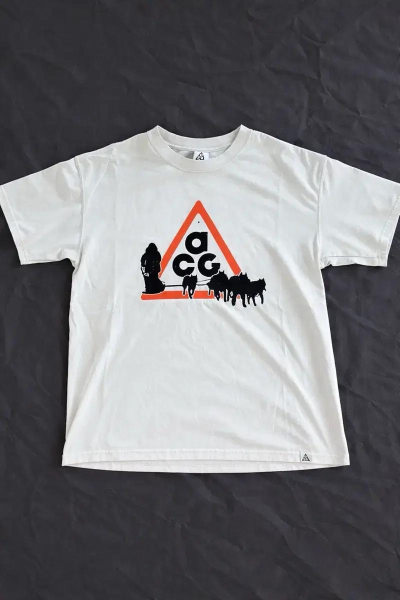 나이키 ACG 반팔 티셔츠 화이트