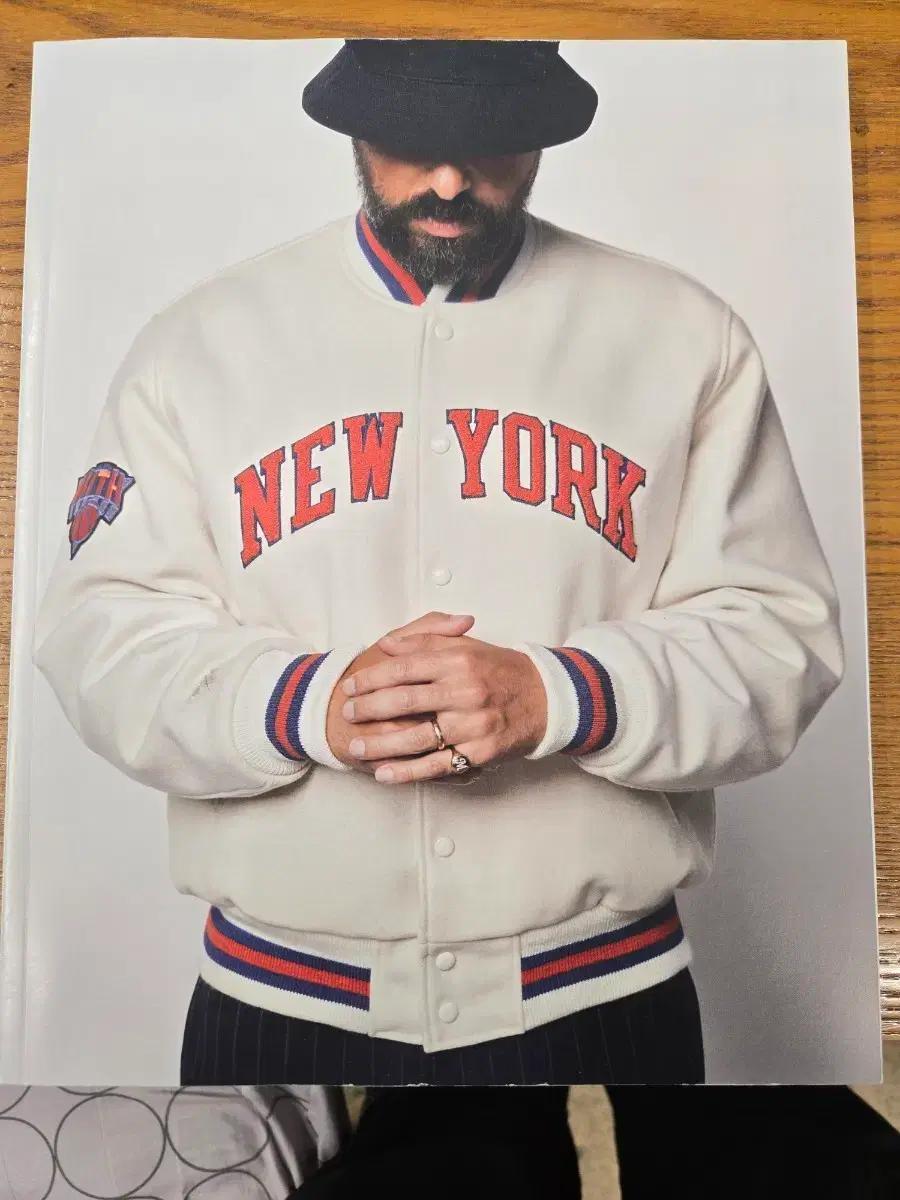 kith 10주년 한정판 책자