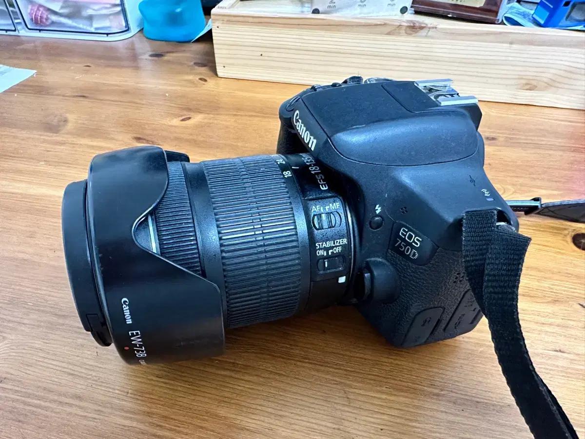 캐논 EOS 750D + 18-135mm STM