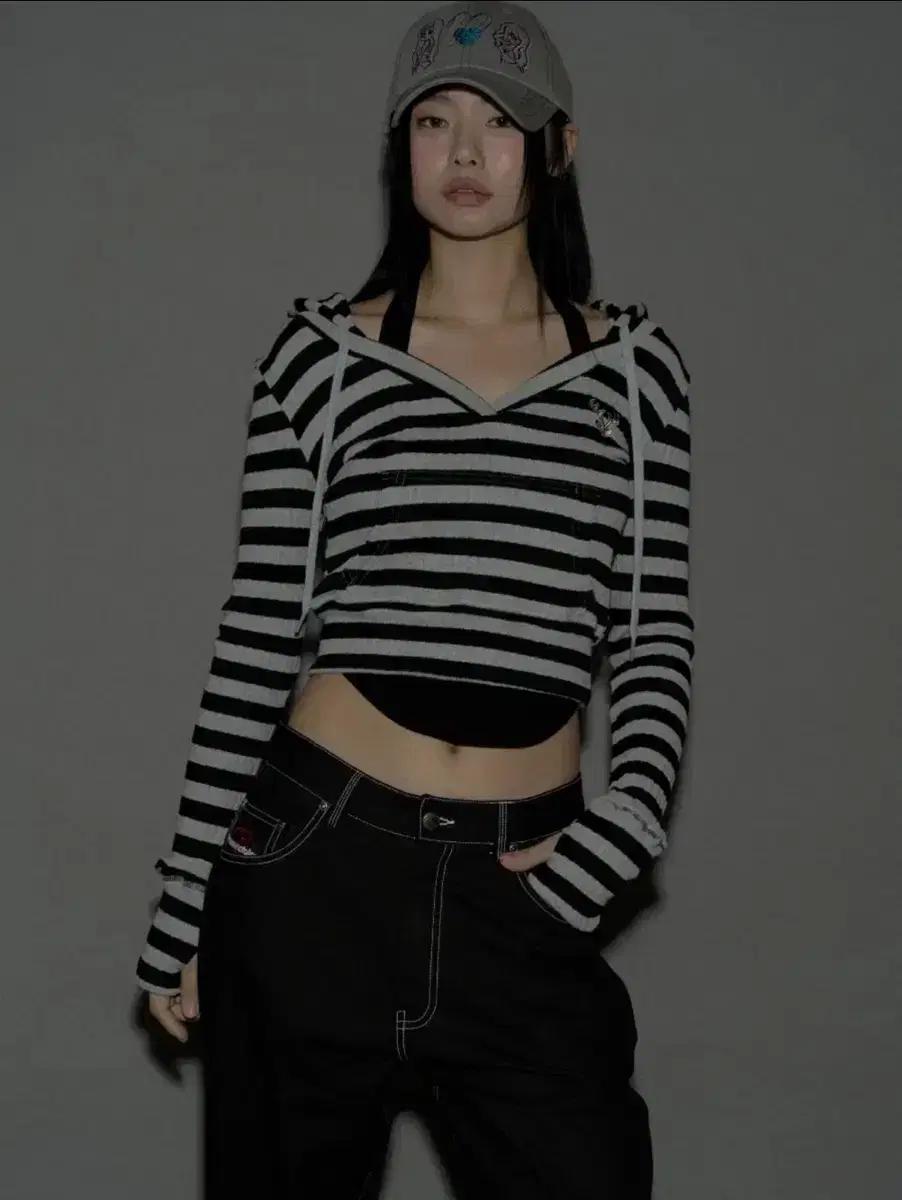 플리즈노팔로우 플노팔 디어 리브드 크롭후드티 스트라이프후드탑 그레이